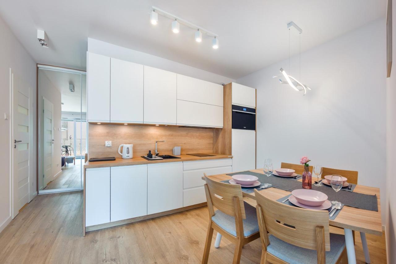 Apartamenty Sun & Snow Nadmorskie Tarasy Z Basenem 科沃布热格 外观 照片